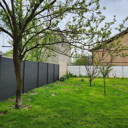 Studio, Pas De Collocation Possible Warmeriville Esterno foto