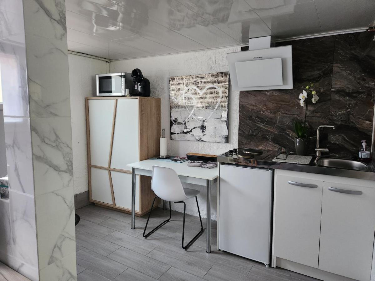 Studio, Pas De Collocation Possible Warmeriville Esterno foto